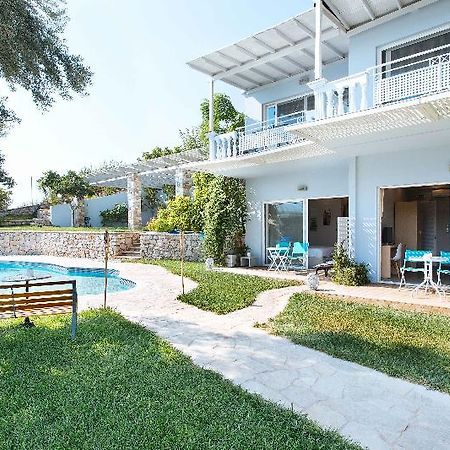 Sunny Place Resort Кранидион Экстерьер фото
