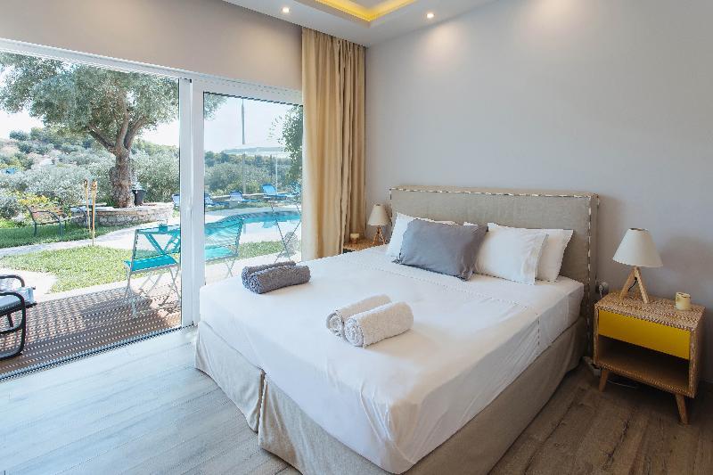 Sunny Place Resort Кранидион Экстерьер фото